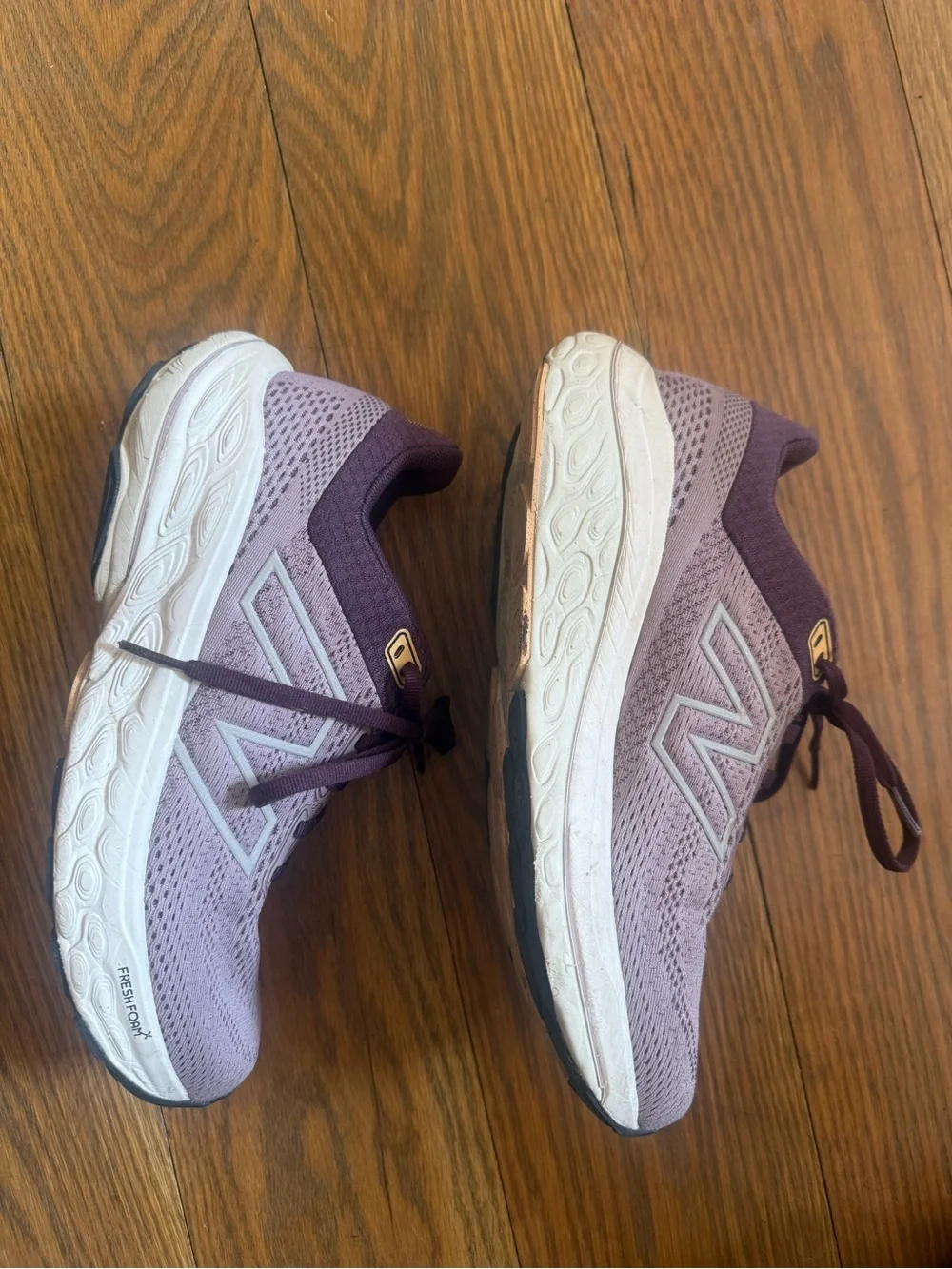 New Balance Women’s Running Shoes - Fresh Foam x 860 - Lightly Worn - Purple